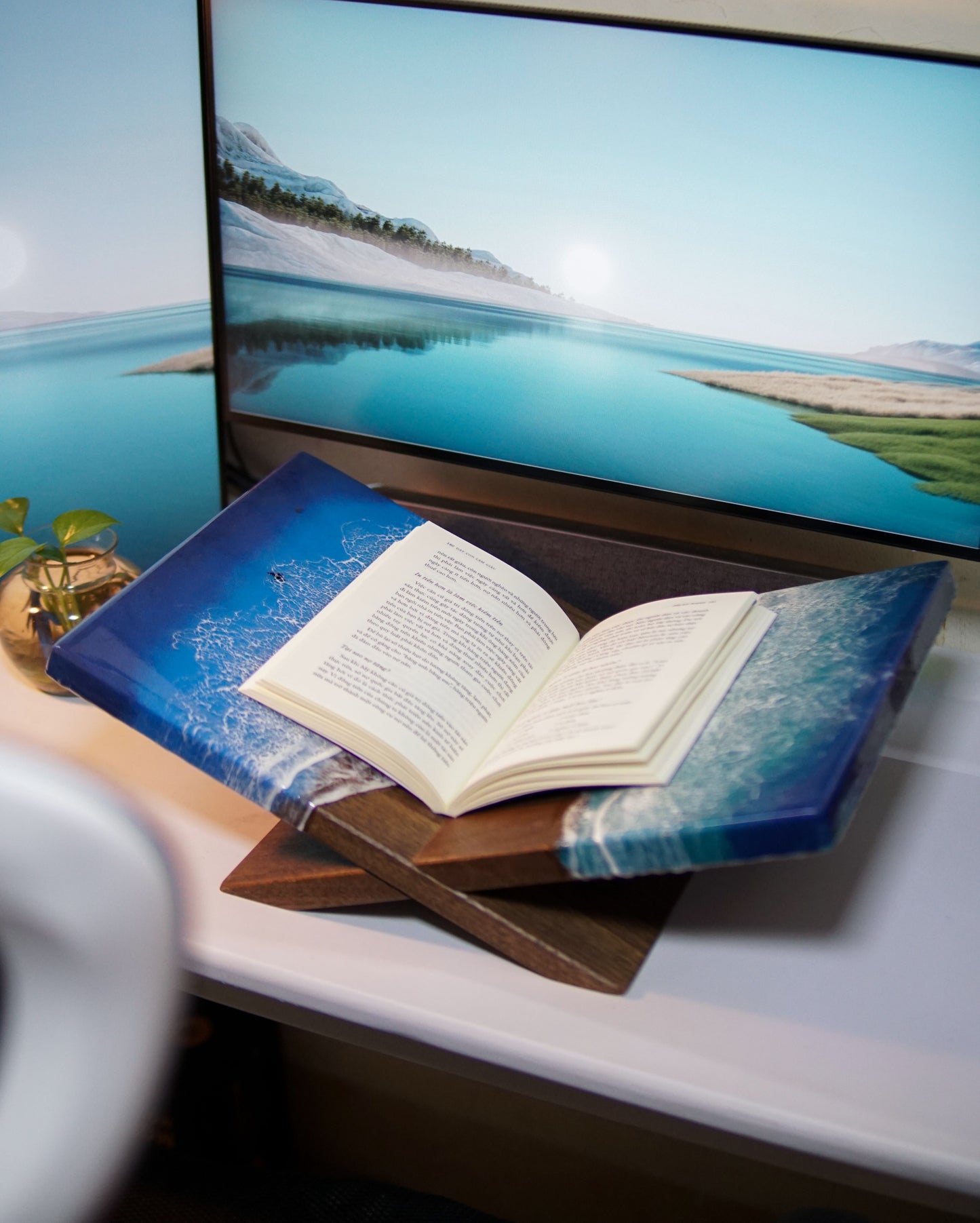 Ocean Resin Oakwood Bookstand - maystudio - Bookstand