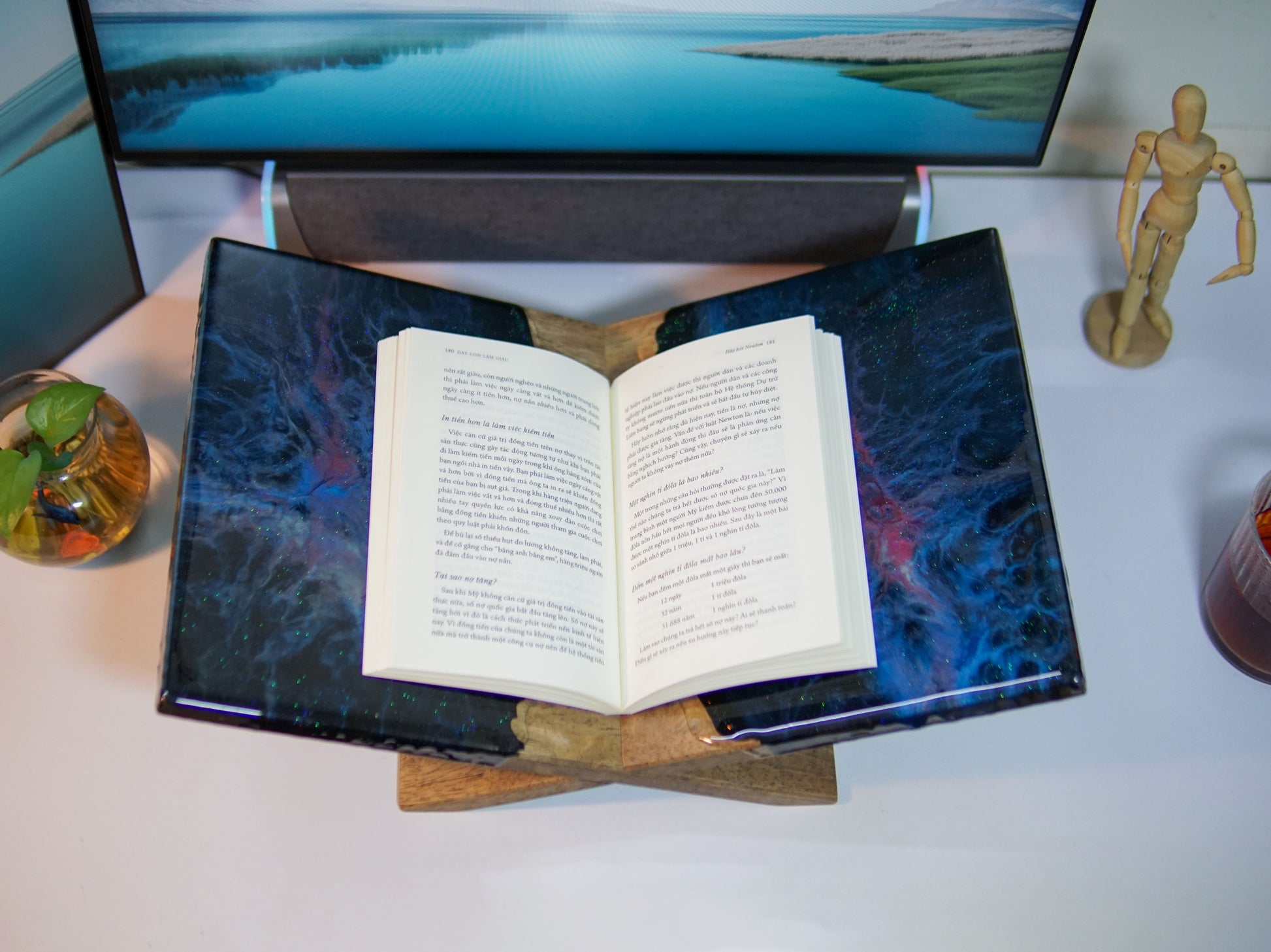 Shiny Galaxy Walnut Bookstand - maystudio - Bookstand