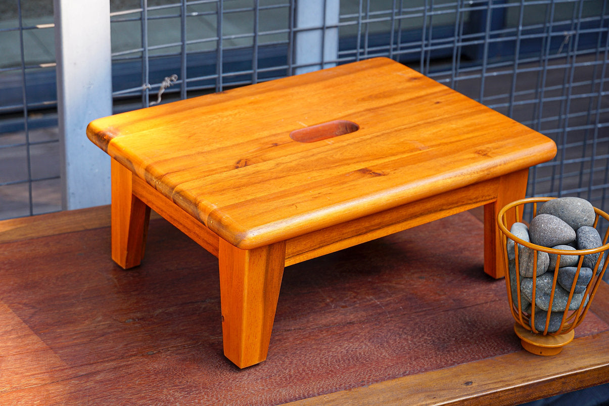 Premium Self-Assembly Step Stool Chair - maystudio